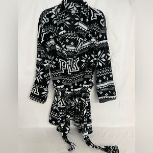 PINK Victoria secret black/white fuzzy robe size M/L